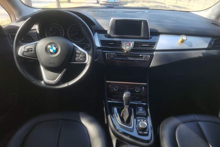 Used BMW 2 Series Gran Tourer 2015 218i Leading Model Interior 3
