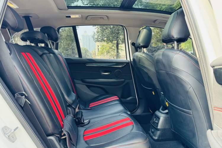 Used BMW 2 Series Gran Tourer 2015 218i Sports Design Package Interior 8