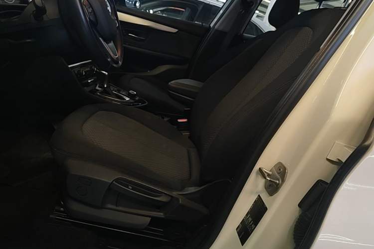 Used BMW 2 Series Gran Tourer 2015 218i Leading Model Left Front Seat
