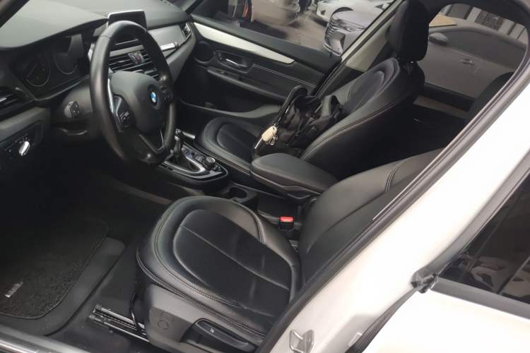 Used BMW 2 Series Gran Tourer 2015 218i Leading Model Left Front Seat