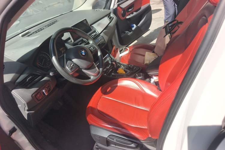 Used BMW 2 Series Gran Tourer 2015 218i Leading Model Left Front Seat