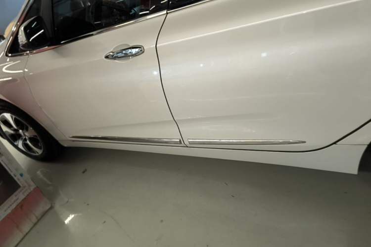 Used BMW 2 Series Gran Tourer 2015 218i Leading Model Left Side Sill