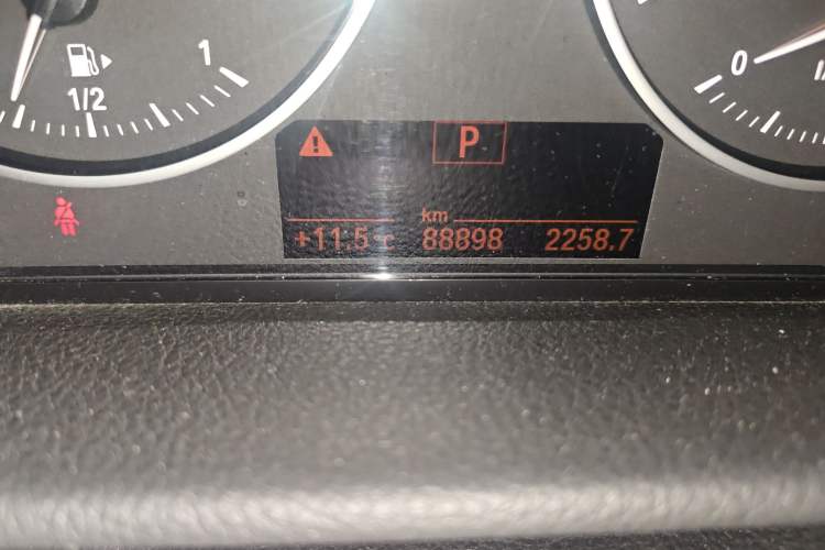 Used BMW 2 Series Gran Tourer 2015 218i Sports Design Package Odometer Close Up