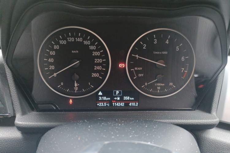 Used BMW 2 Series Gran Tourer 2015 218i Leading Model Odometer Close Up