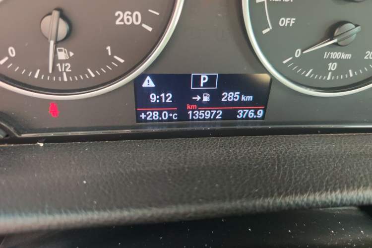 Used BMW 2 Series Gran Tourer 2015 218i Leading Model Odometer Close Up