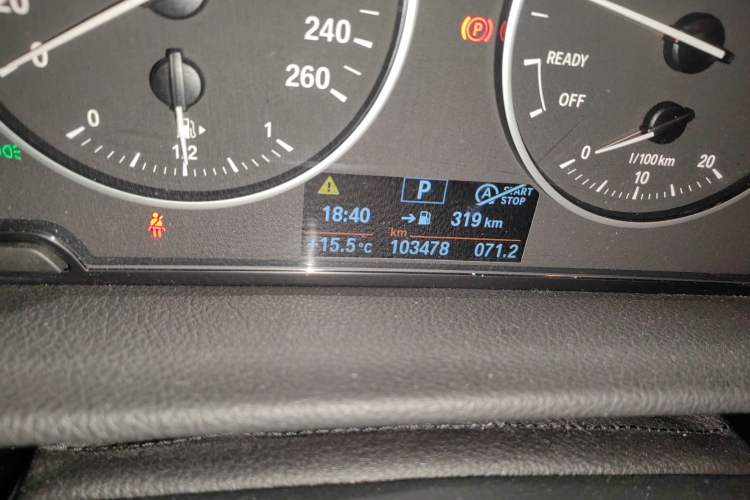 Used BMW 2 Series Gran Tourer 2015 218i Leading Model Odometer Close Up