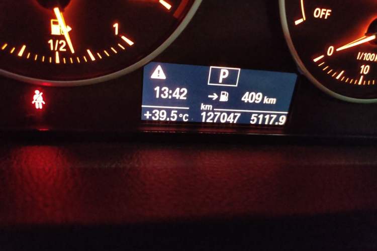 Used BMW 2 Series Gran Tourer 2015 218i Sports Design Package Odometer Close Up