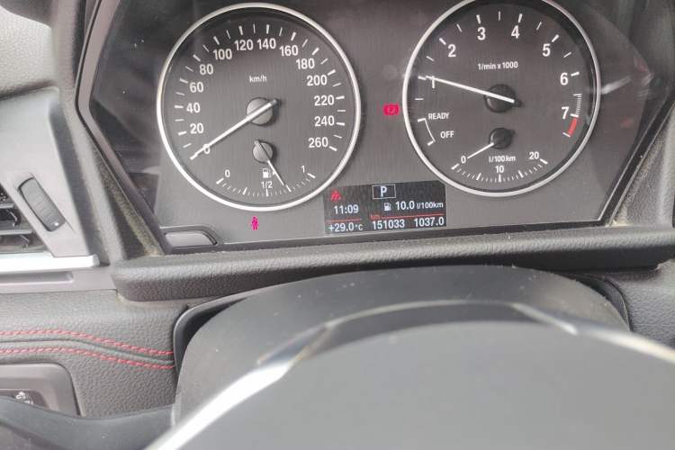 Used BMW 2 Series Gran Tourer 2015 218i Sports Design Package Odometer Close Up