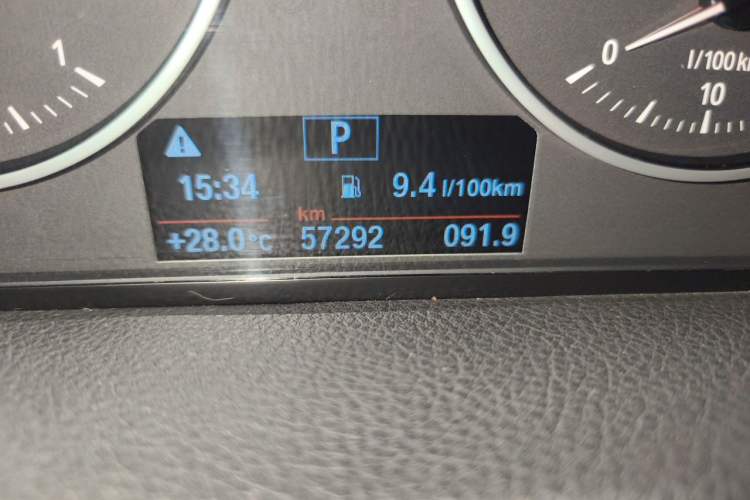 Used BMW 2 Series Gran Tourer 2015 218i Sports Design Package Odometer Close Up