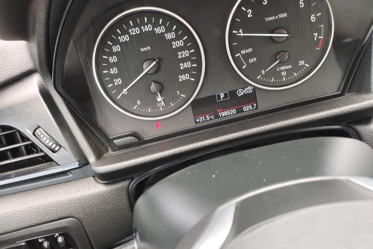 Used BMW 2 Series Gran Tourer 2015 218i Leading Model Odometer Close Up