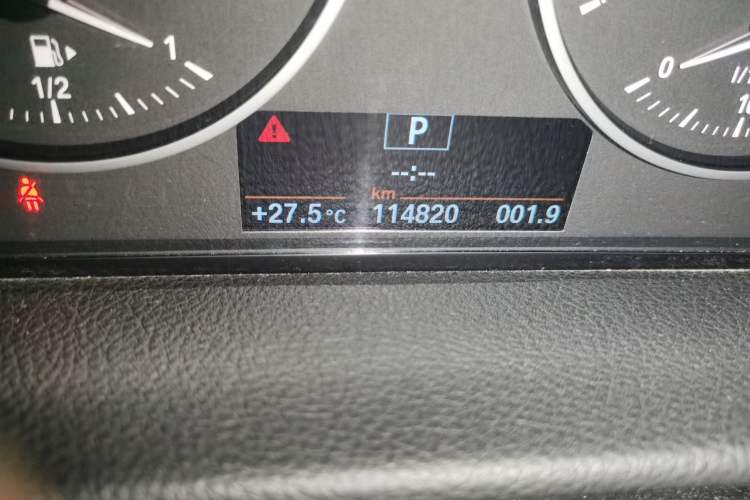 Used BMW 2 Series Gran Tourer 2015 218i Leading Model Odometer Close Up