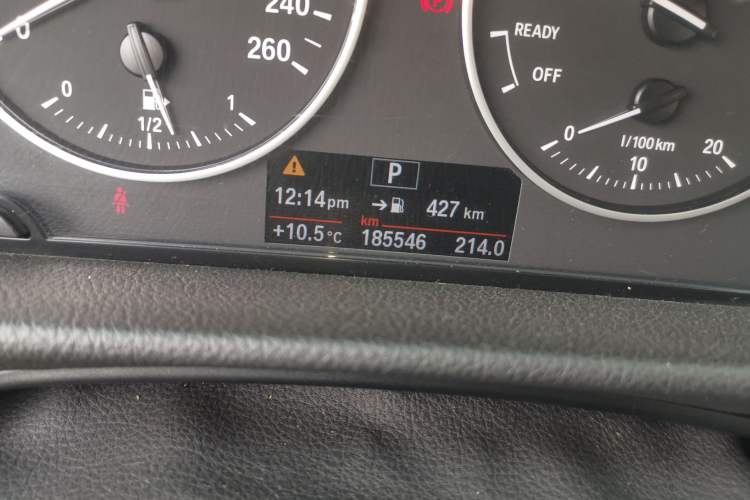 Used BMW 2 Series Gran Tourer 2015 218i Sports Design Package Odometer Close Up
