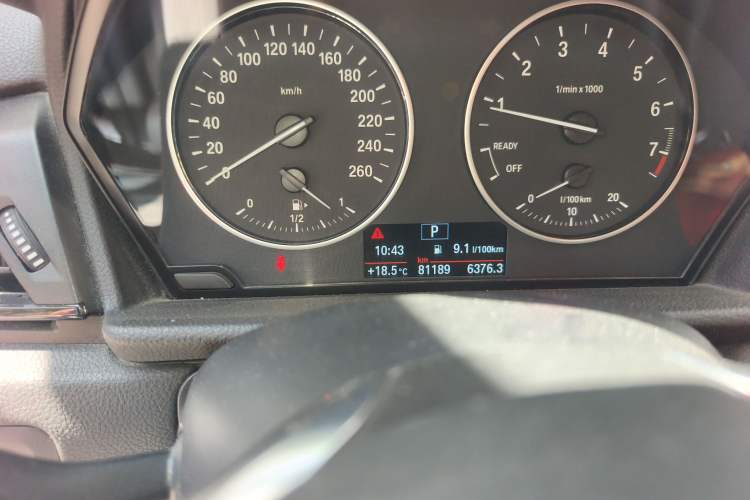 Used BMW 2 Series Gran Tourer 2015 218i Leading Model Odometer Close Up