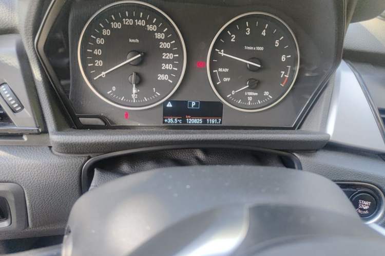 Used BMW 2 Series Gran Tourer 2015 218i Leading Model Odometer Close Up