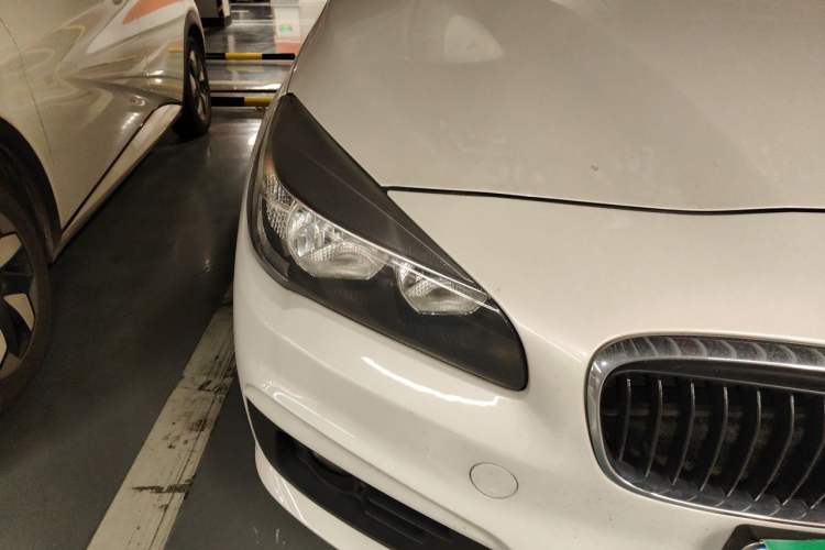 Used BMW 2 Series Gran Tourer 2015 218i Leading Model Right Front Headlight