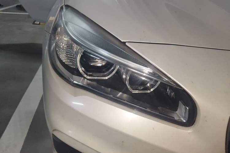 Used BMW 2 Series Gran Tourer 2015 218i Sports Design Package Right Front Headlight