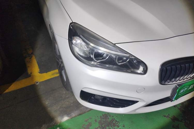 Used BMW 2 Series Gran Tourer 2015 218i Sports Design Package Right Front Headlight