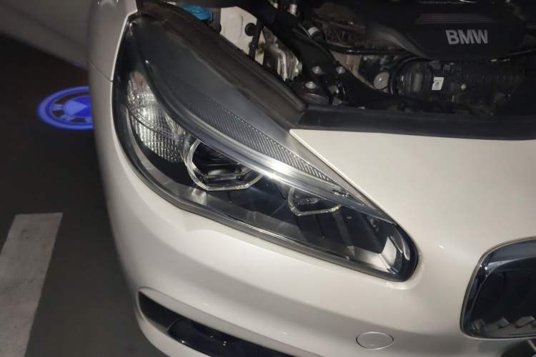 Used BMW 2 Series Gran Tourer 2015 218i Sports Design Package Right Front Headlight