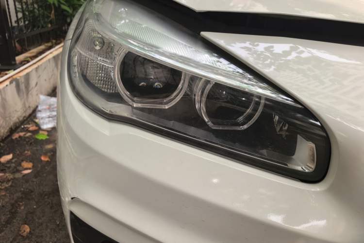 Used BMW 2 Series Gran Tourer 2015 218i Sports Design Package Right Front Headlight