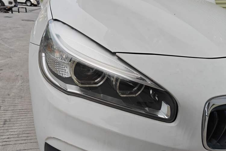 Used BMW 2 Series Gran Tourer 2015 218i Sports Design Package Right Front Headlight