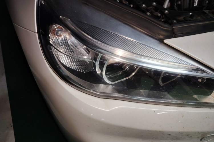 Used BMW 2 Series Gran Tourer 2015 218i Sports Design Package Right Front Headlight