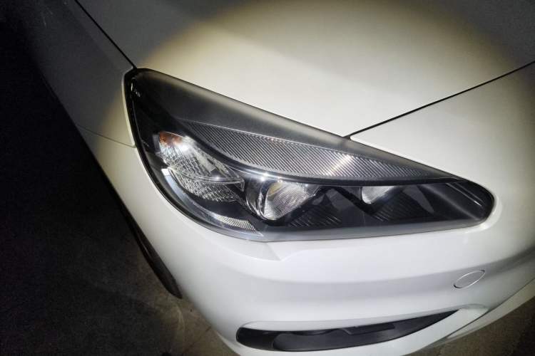 Used BMW 2 Series Gran Tourer 2015 218i Leading Model Right Front Headlight