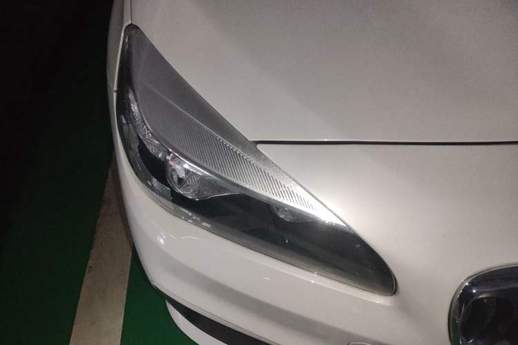 Used BMW 2 Series Gran Tourer 2015 218i Leading Model Right Front Headlight