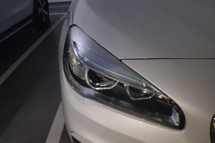 Used BMW 2 Series Gran Tourer 2015 218i Sports Design Package Right Front Headlight