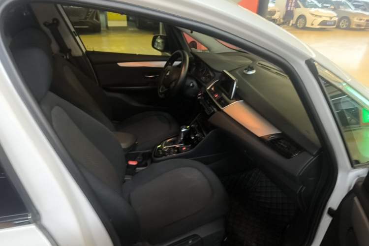 Used BMW 2 Series Gran Tourer 2015 218i Leading Model Right Front Seat