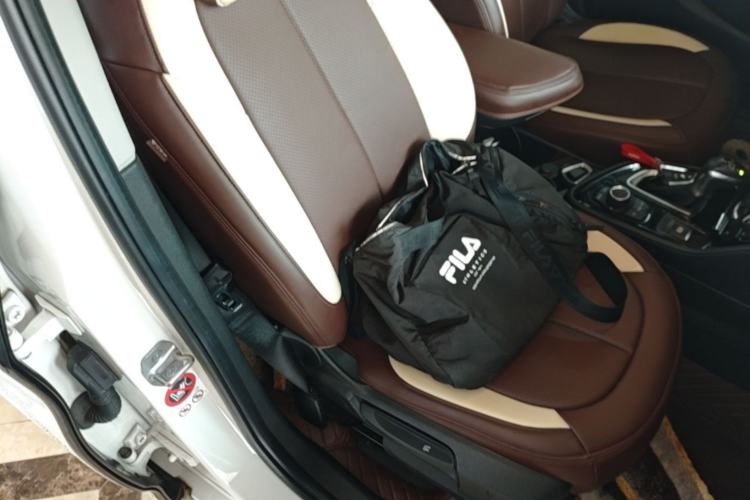 Used BMW 2 Series Gran Tourer 2015 218i Leading Model Right Front Seat