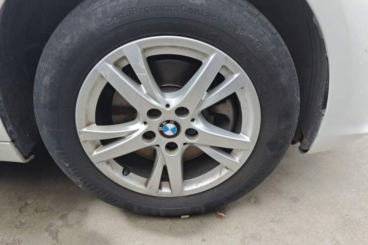 Used BMW 2 Series Gran Tourer 2015 218i Leading Model Right Front Wheel Hub