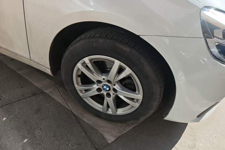 Used BMW 2 Series Gran Tourer 2015 218i Leading Model Right Front Wheel Hub