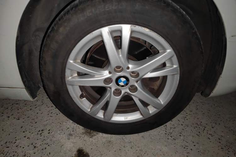 Used BMW 2 Series Gran Tourer 2015 218i Leading Model Right Front Wheel Hub