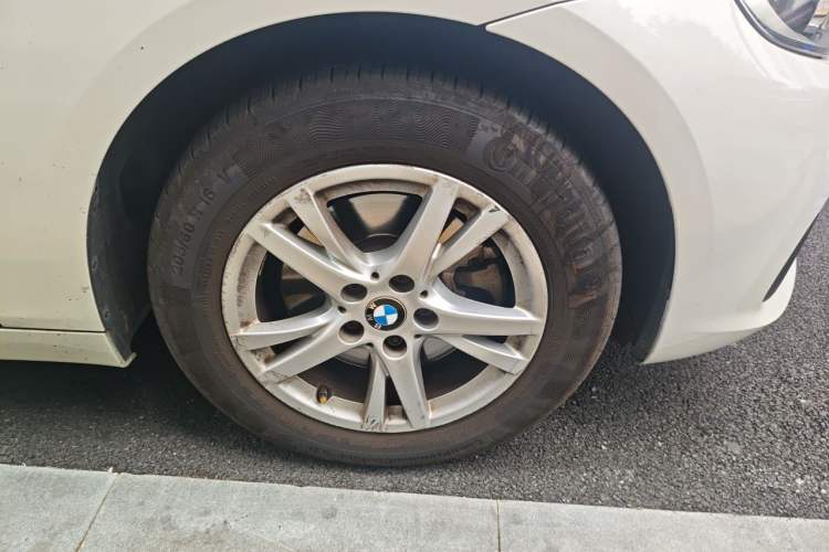 Used BMW 2 Series Gran Tourer 2015 218i Leading Model Right Front Wheel Hub