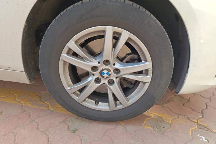 Used BMW 2 Series Gran Tourer 2015 218i Leading Model Right Front Wheel Hub