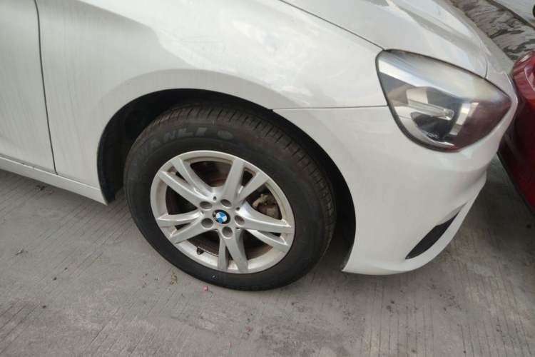 Used BMW 2 Series Gran Tourer 2015 218i Leading Model Right Front Wheel Hub