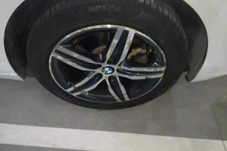 Used BMW 2 Series Gran Tourer 2015 218i Sports Design Package Right Front Wheel Hub