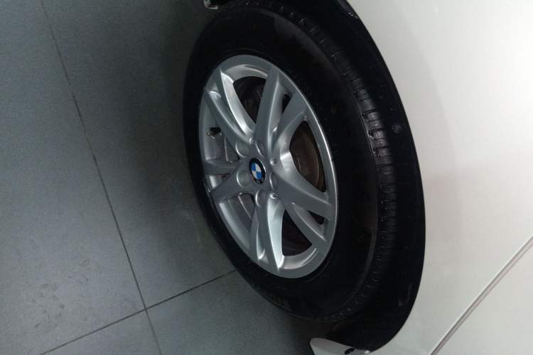 Used BMW 2 Series Gran Tourer 2015 218i Leading Model Right Rear Wheel Hub