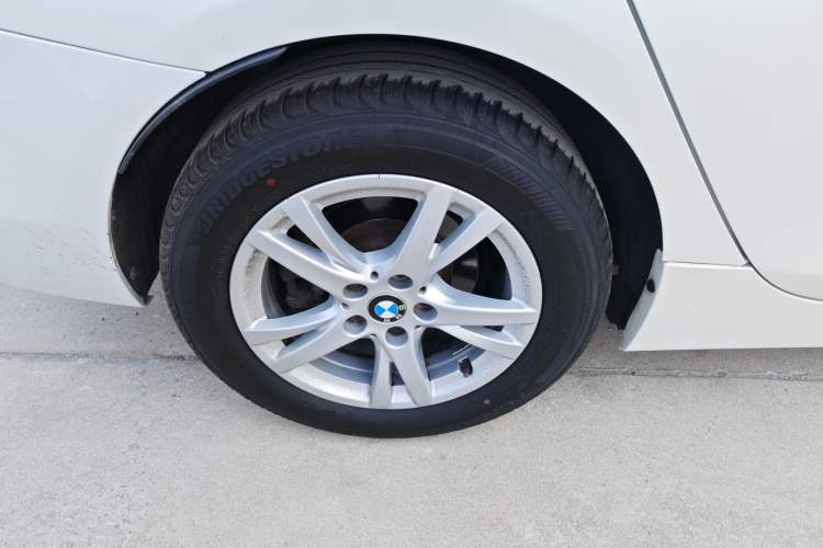 Used BMW 2 Series Gran Tourer 2015 218i Leading Model Right Rear Wheel Hub