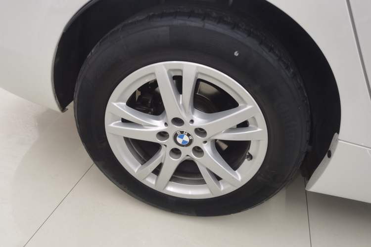 Used BMW 2 Series Gran Tourer 2015 218i Leading Model Right Rear Wheel Hub