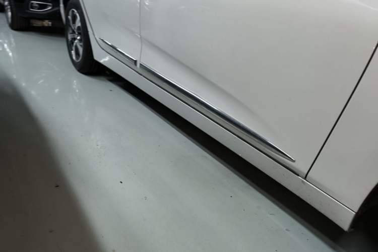 Used BMW 2 Series Gran Tourer 2015 218i Leading Model Right Side Sill