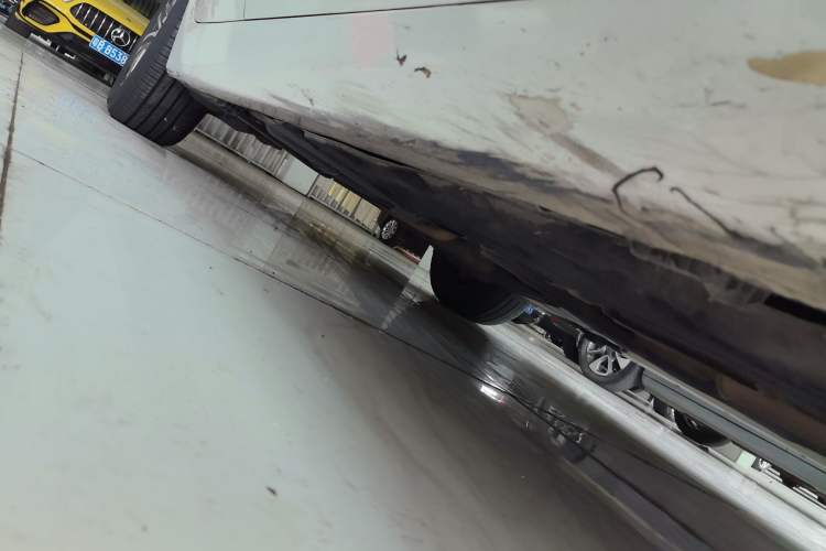 Used BMW 2 Series Gran Tourer 2015 218i Sports Design Package Right Side Sill