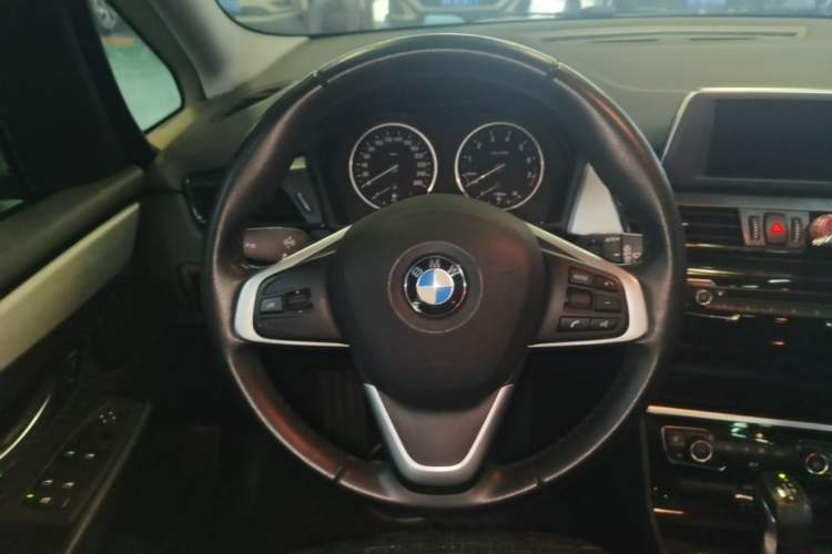 Used BMW 2 Series Gran Tourer 2015 218i Leading Model Steering Wheel