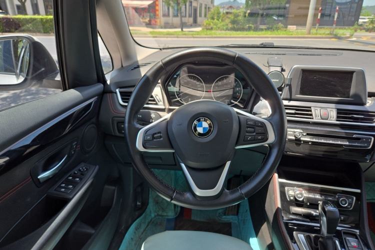 Used BMW 2 Series Gran Tourer 2015 218i Sports Design Package Steering Wheel