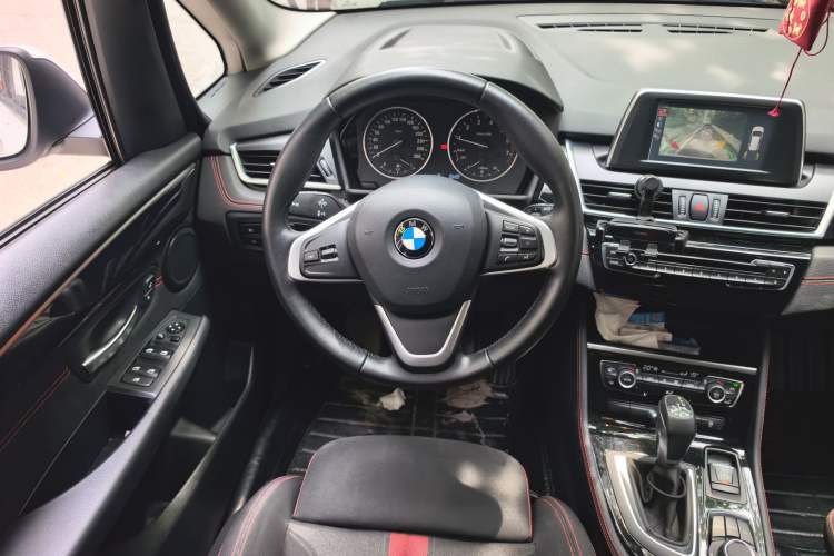 Used BMW 2 Series Gran Tourer 2015 218i Sports Design Package Steering Wheel