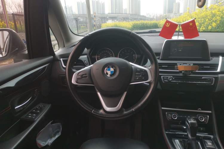 Used BMW 2 Series Gran Tourer 2015 218i Sports Design Package Steering Wheel