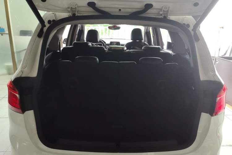Used BMW 2 Series Gran Tourer 2015 218i Sports Design Package Trunk