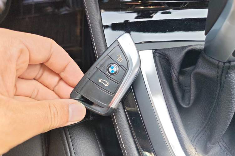 Used BMW 2 Series Gran Tourer 2015 218i Sports Design Package Vehicle Key