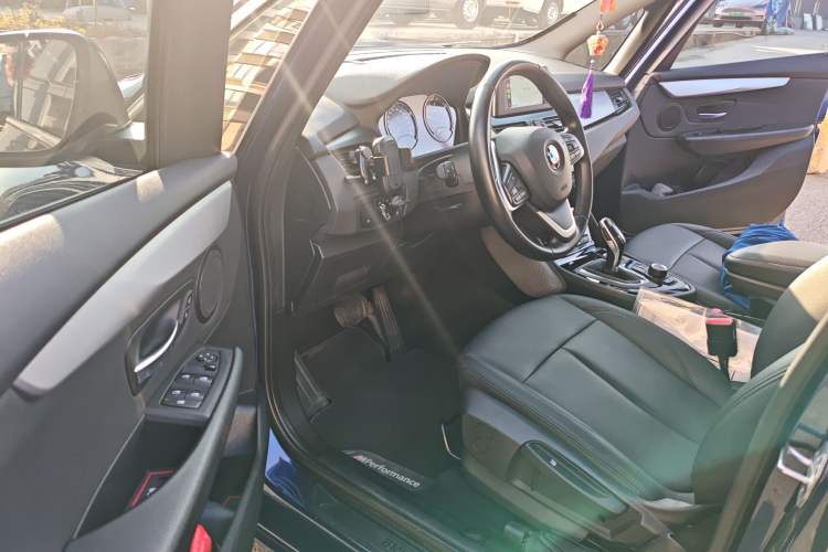 Used BMW 2 Series Gran Tourer 2018 220i Leading Model Driver Seat