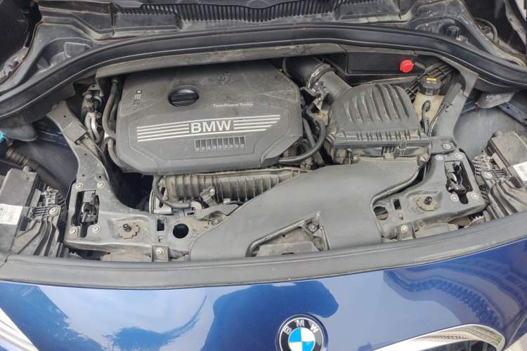 Used BMW 2 Series Gran Tourer 2018 220i Luxury Sports Package Engine Bay